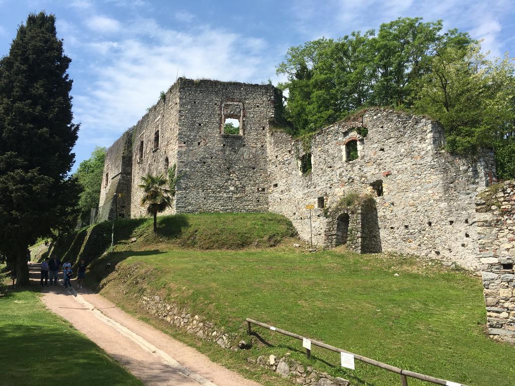 La Casa Nel Parco Villa Arona Dış mekan fotoğraf